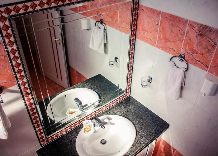 Limanaki Seafront Aparthotel 3*