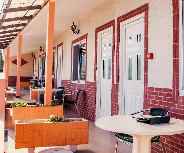 Limanaki Seafront Apart-hotel